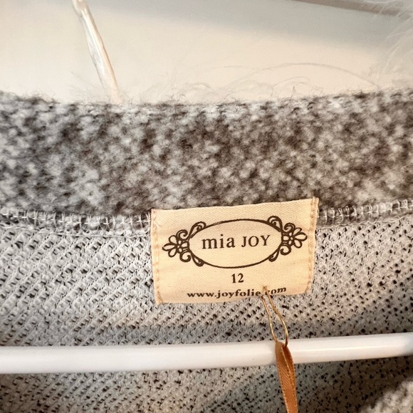 FINAL PRICE NWT MIA Joy Sweater - Picture 5 of 6
